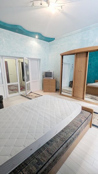 Metrou Universitate, Izvor, 3 camere 70 mp in bloc, Centrala Proprie, AC