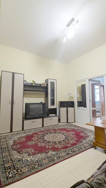 Metrou Universitate, Izvor, 3 camere 70 mp in bloc, Centrala Proprie, AC